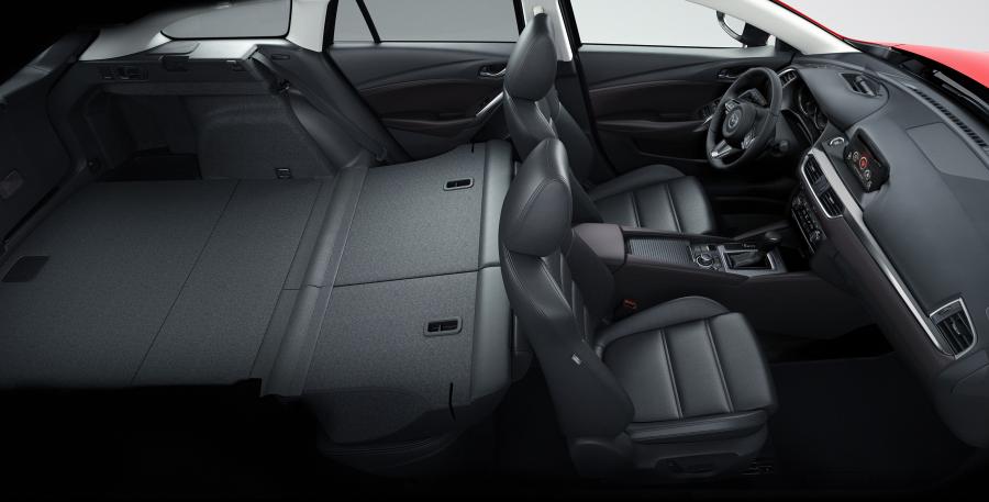 Интерьер Mazda6 Wagon 2015 года  (фото 50 из 77)